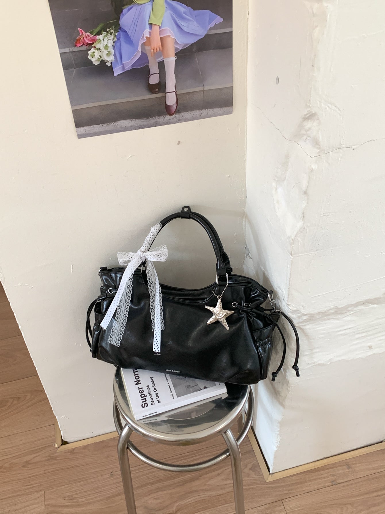 Women's Niche Large Capacity Totes Commuter Fashion Women's Shoulder Bag