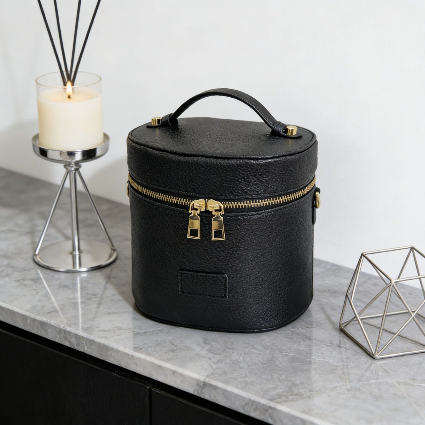 Lychee Pattern Fashionable Portable Diagonal Strap Leather Large Makeup Bag