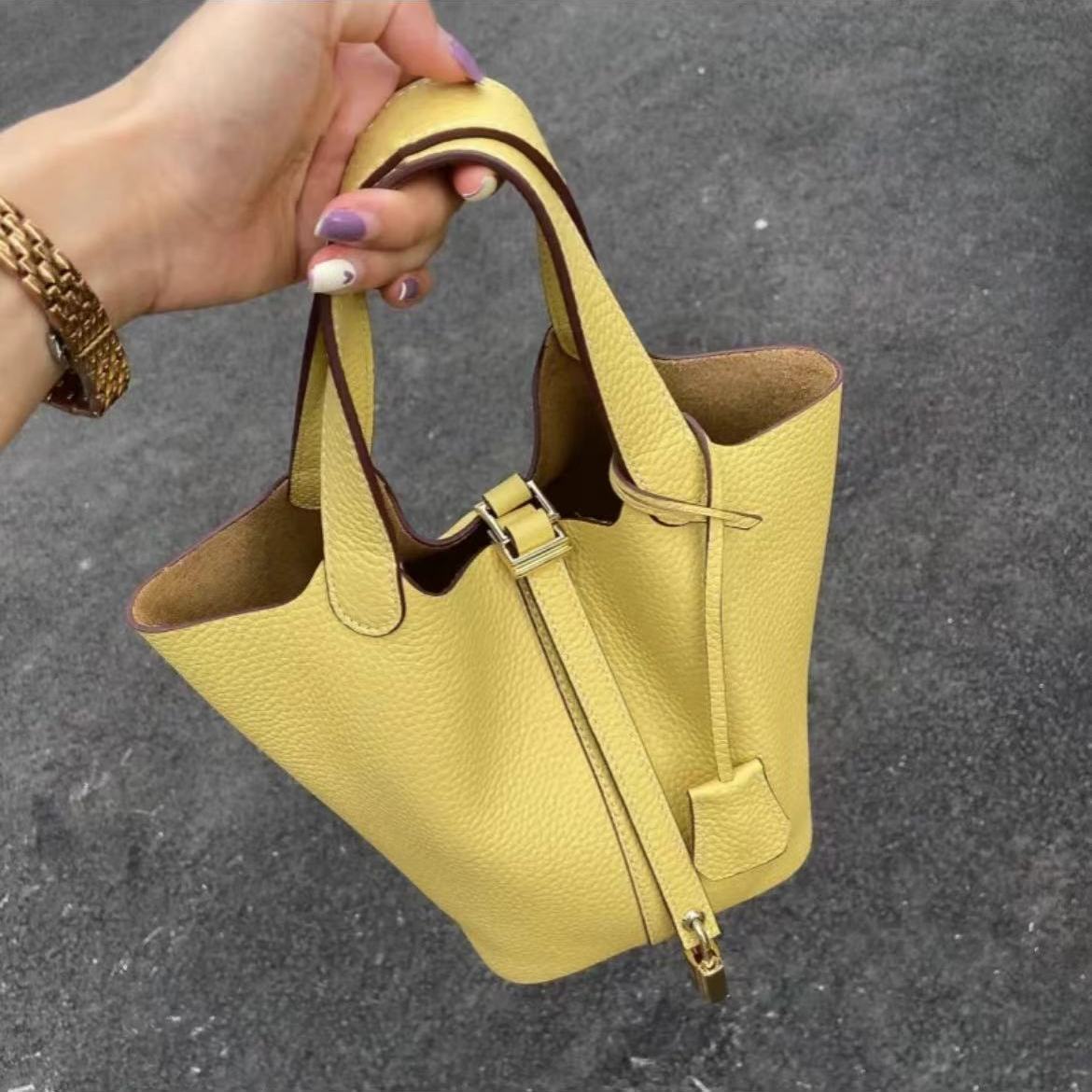 Women's Pattern Cowhide Vegetable Basket Portable High-grade Genuine Bucket Bag