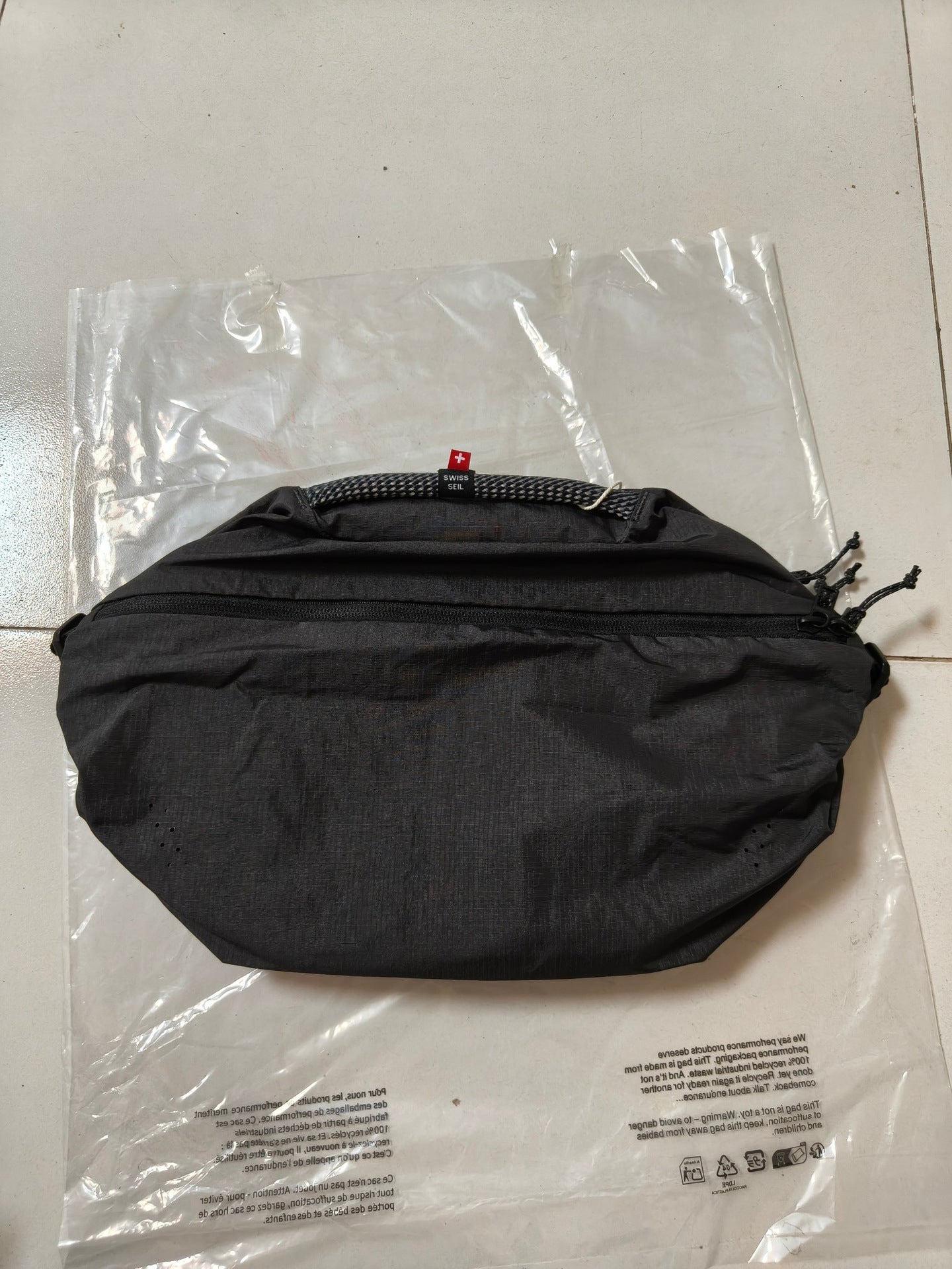 Women's & Men's Ultra Light Waterproof Running Leisure Men's Messenger Bag