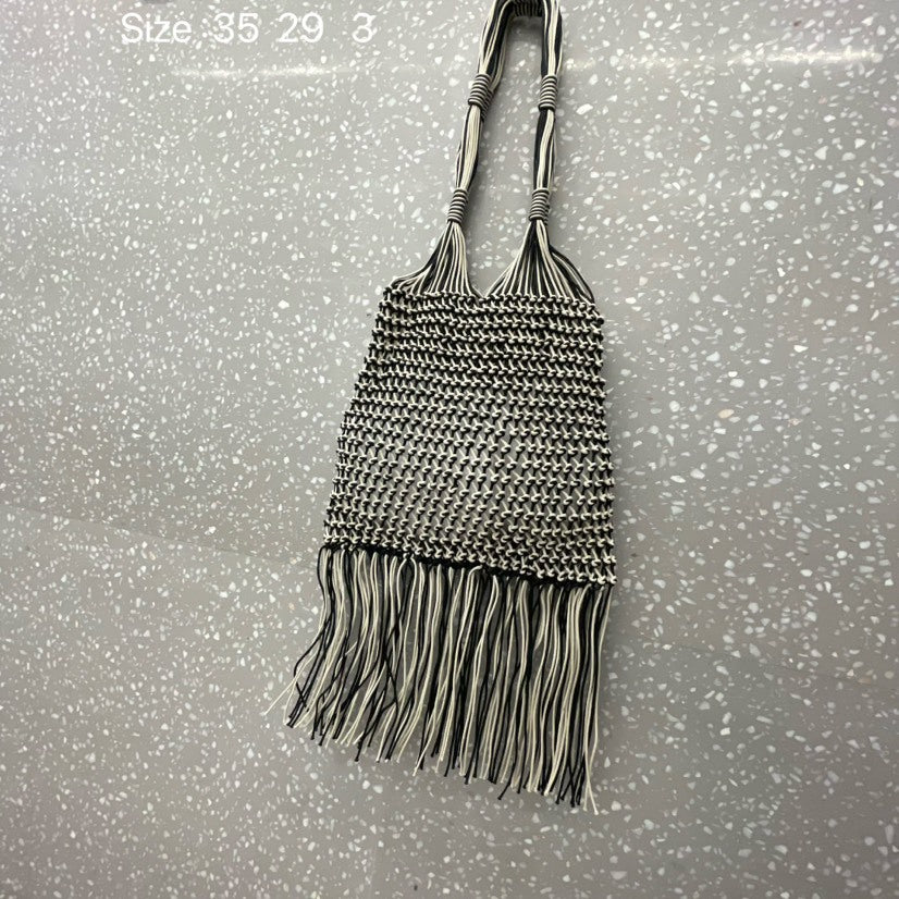 Women's Tassel Straw Fashion Vacation Beach Hand-woven Women's Shoulder Bag