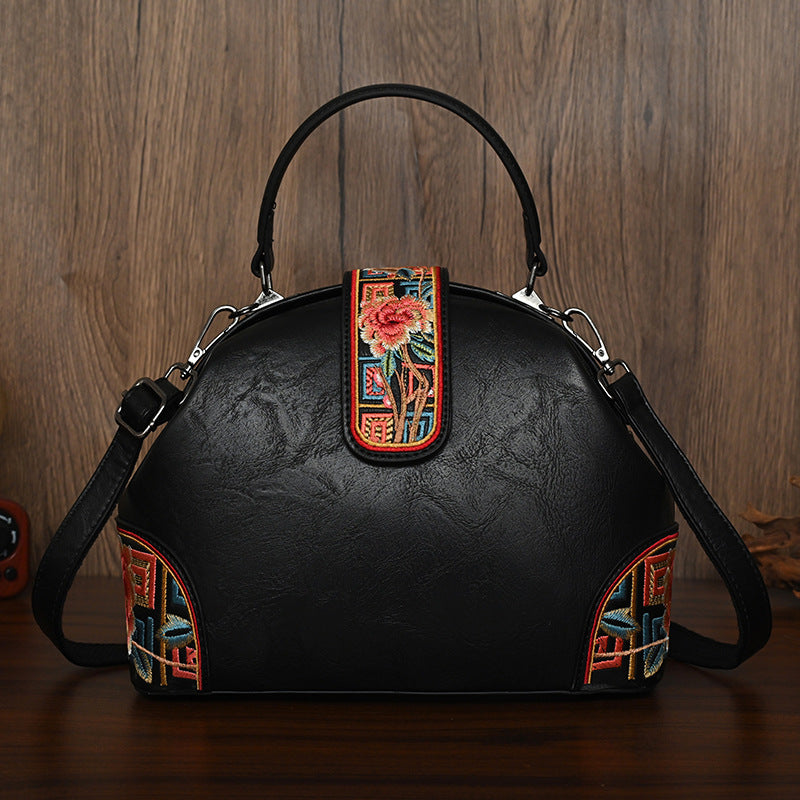 Women's Carving Printed Ethnic Style Large Capacity Retro National Women's Messenger Bag