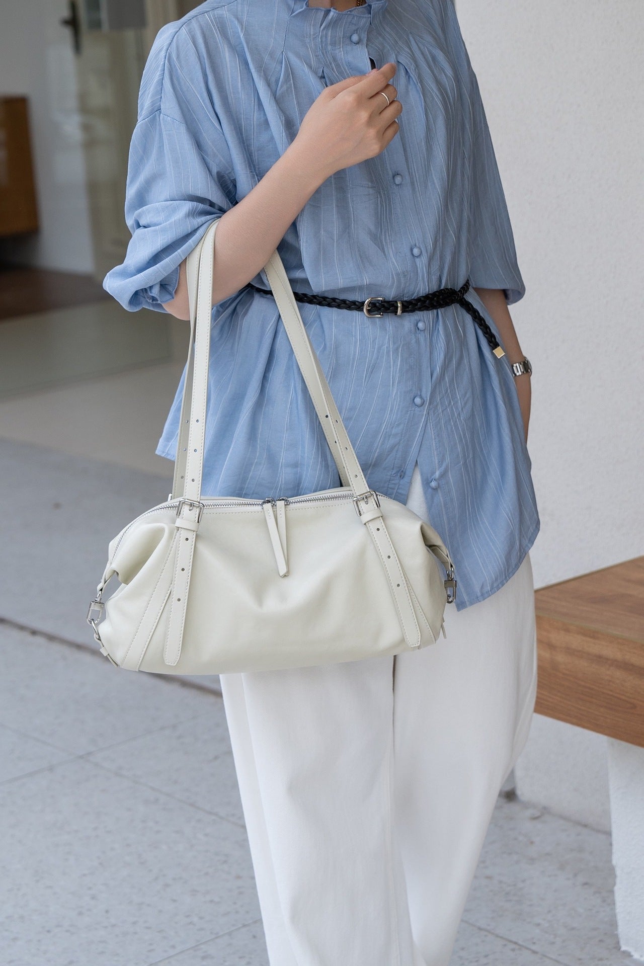 Design Vegetable Tanning Leather Fashion Relaxed Retro Baguette Large Capacity Bags