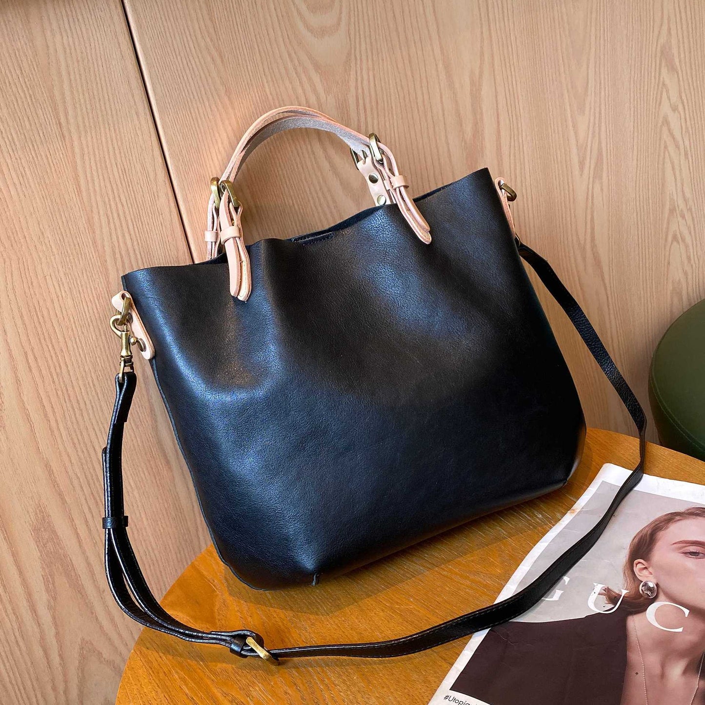 Women's First Layer Vegetable Tanning Leather Retro Commuter Genuine Tote Bag