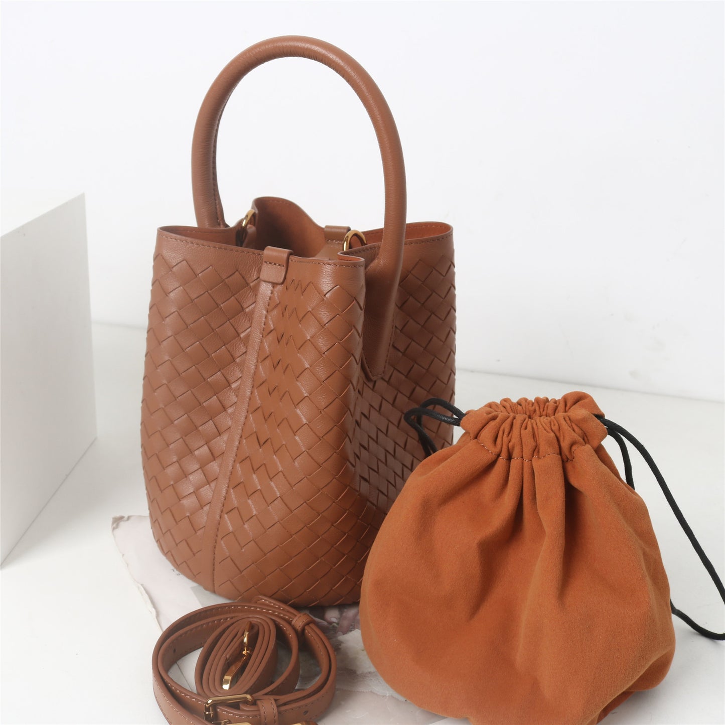 Women's Fashion High-grade Sheepskin Woven Large Capacity Women's Shoulder Bag