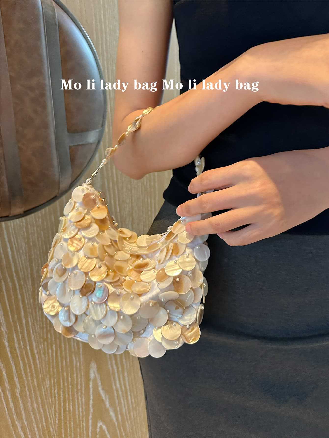 Women's Beaded Fritillary Dinner Style Shell Portable Women's Messenger Bag