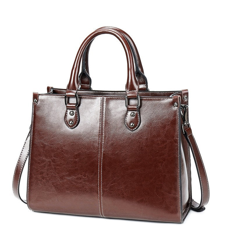 Women's Portable Large Capacity Retro French Commuter Women's Handbag