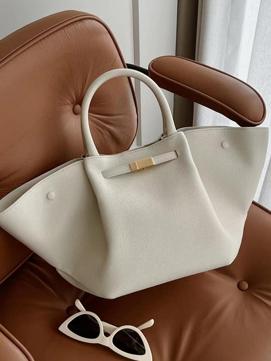 British Niche Wings Style Large Capacity Handbags