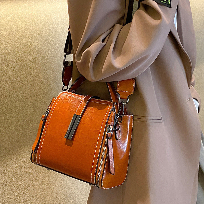 Women's Genuine Leather Fashion Portable Large Capacity Bucket Bags
