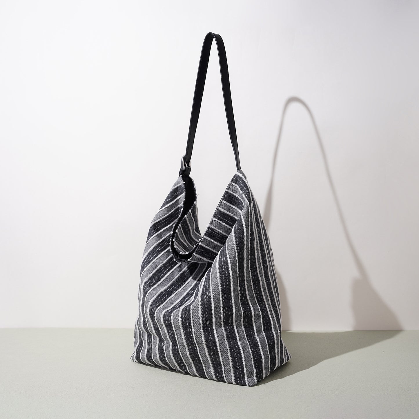 Summer Commute Minimalist Fresh Design Large Women's Shoulder Bag