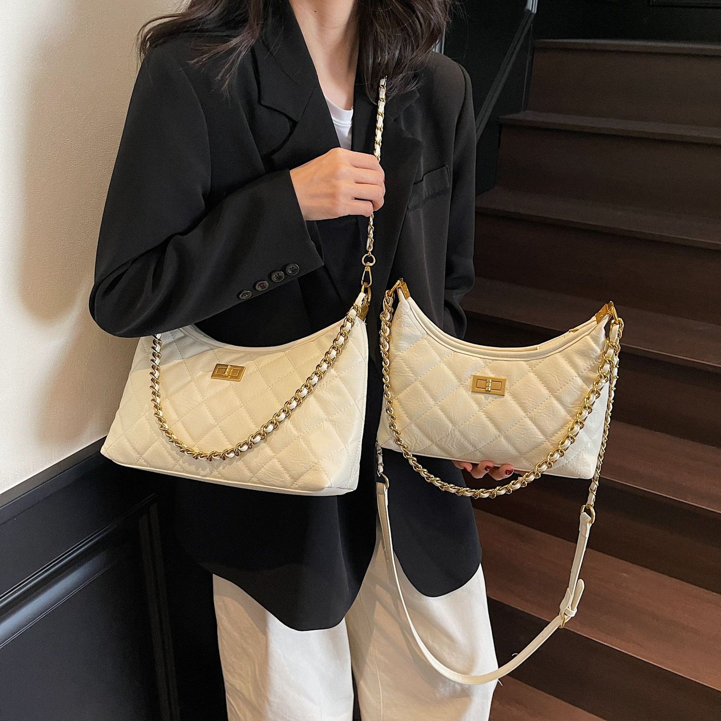 Women's Retro Diamond Style Chain Underarm Tote Bag