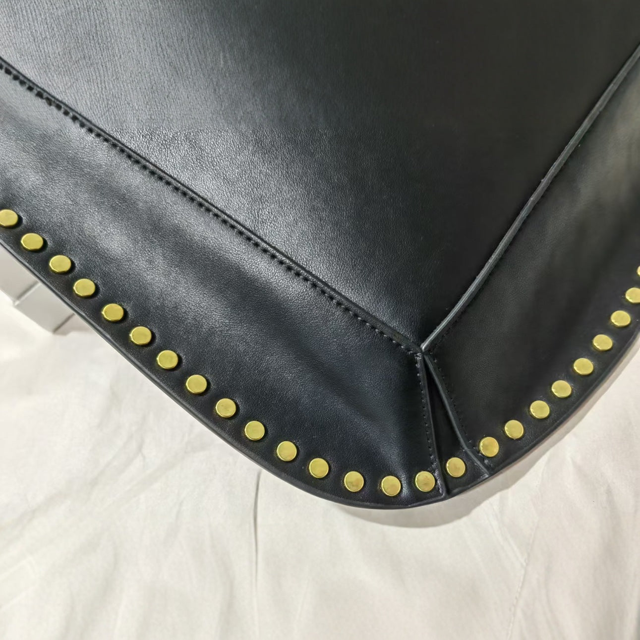 Innovative Moon Classic Rivet Fashion Retro Women's Shoulder Bag