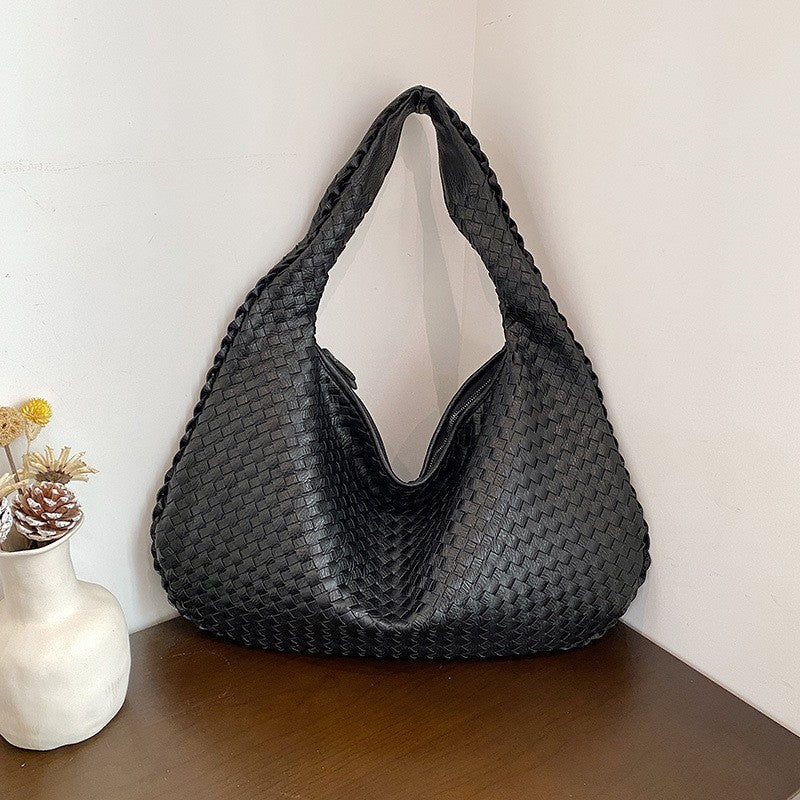 Women's Hand-woven Fashion Underarm Dumpling Retro Moon Women's Handbag
