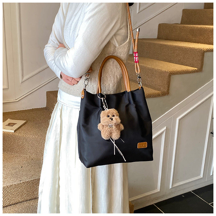 Comfortable Large Capacity Spring Fashion Commuting Tote Bags