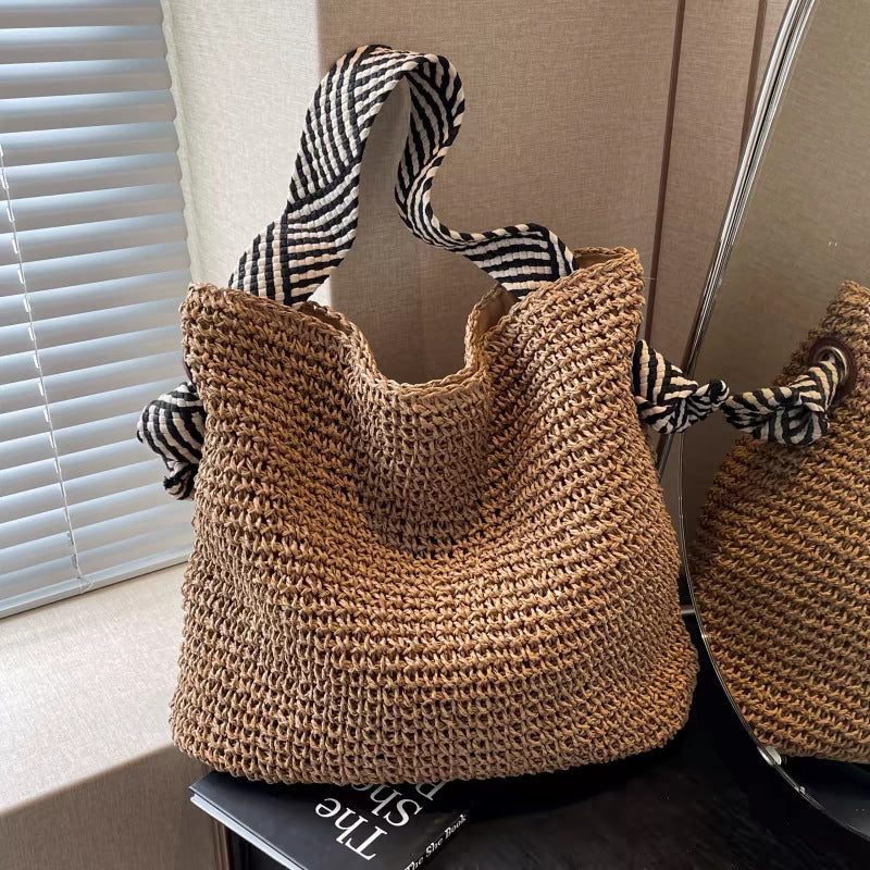 Women's Idle Style Straw Woven Vacation Large Capacity Women's Shoulder Bag