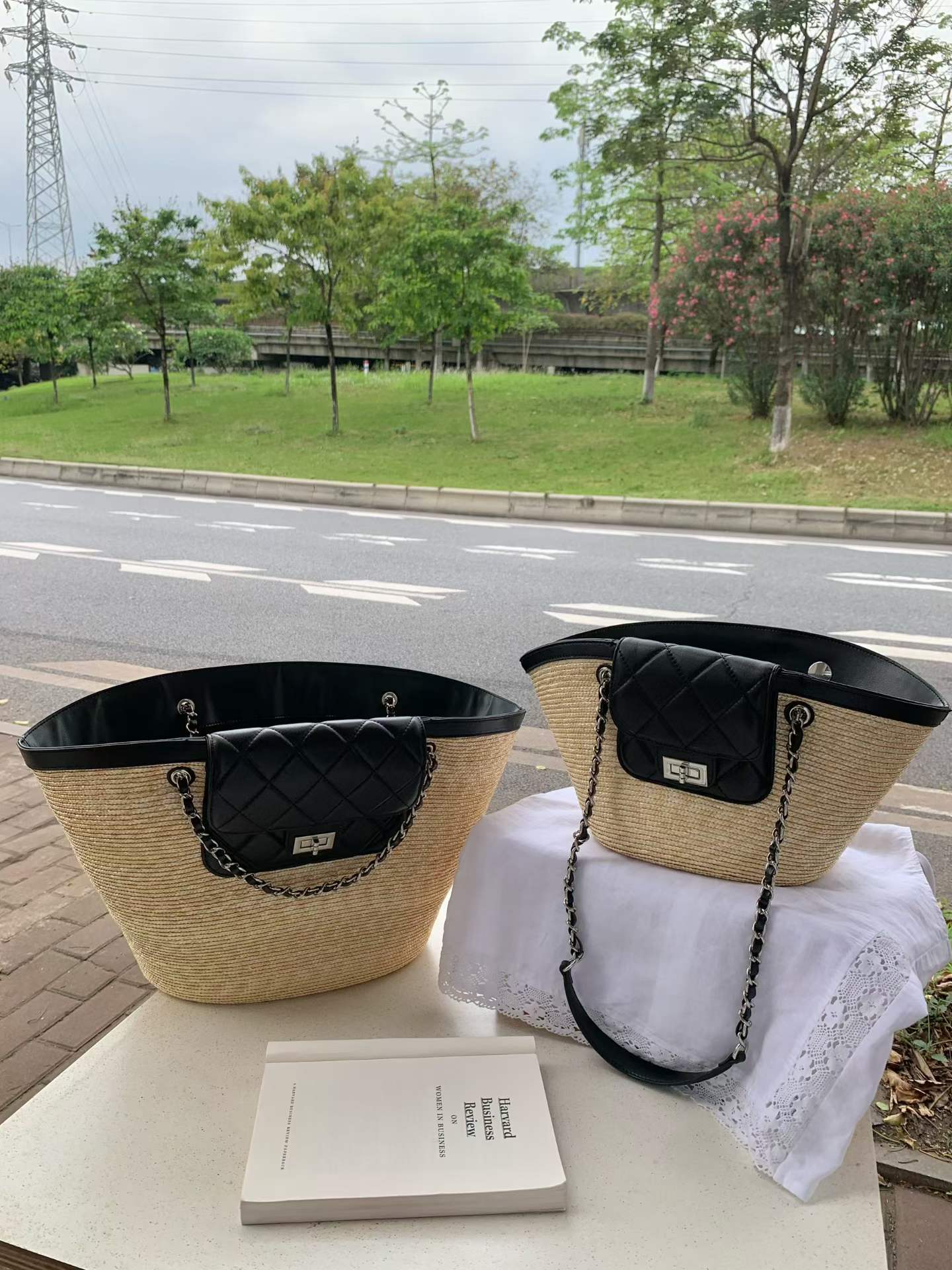 Women's Vacation Style Vegetable Basket Woven Seaside Women's Shoulder Bag