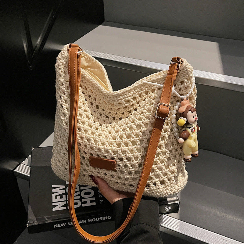 Women's Woven Hollowed Summer Seaside Vacation Beach Women's Shoulder Bag