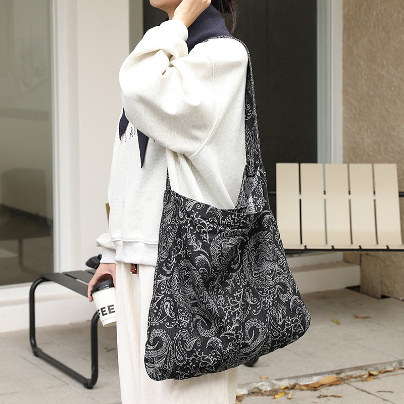 Women's Artistic Canvas Fashion Embroidery Thread Pattern Shoulder Bags