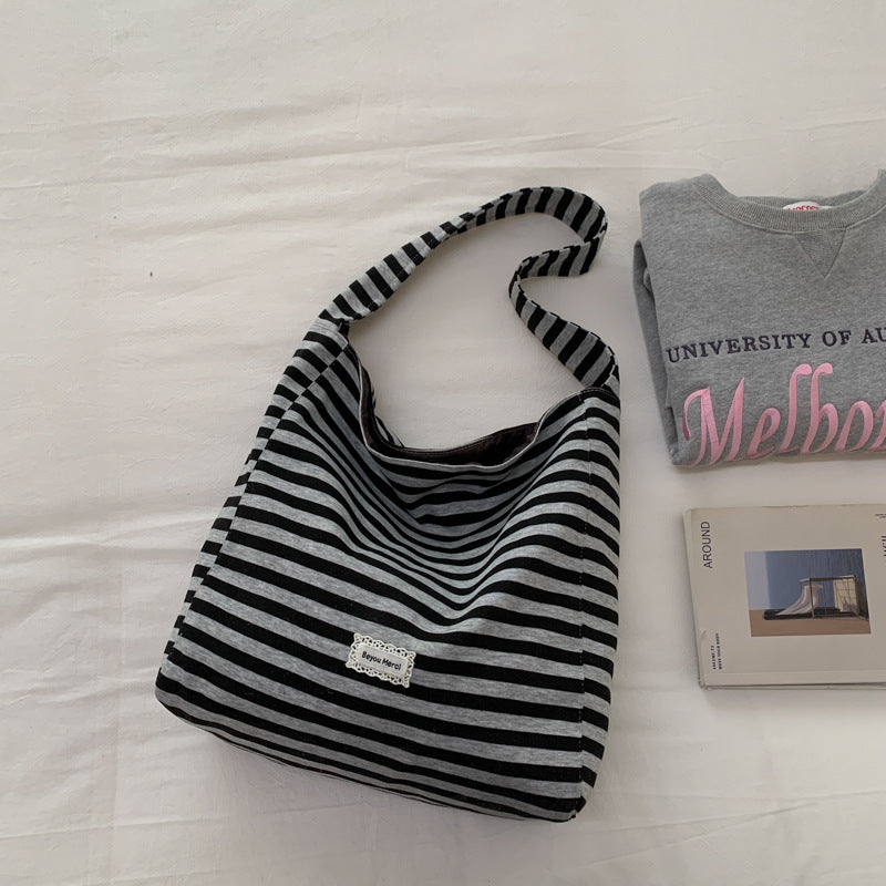 Women's Korean Style Large Capacity Underarm Spring Canvas Bags
