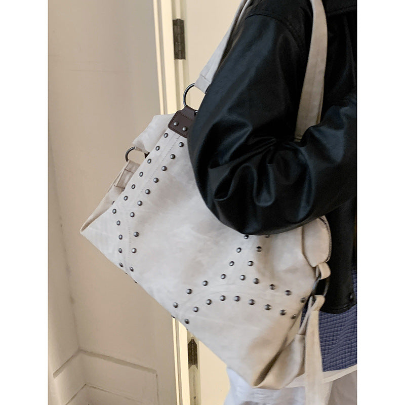 Women's Retro Fashion Rivet Simple Large Capacity Handbags