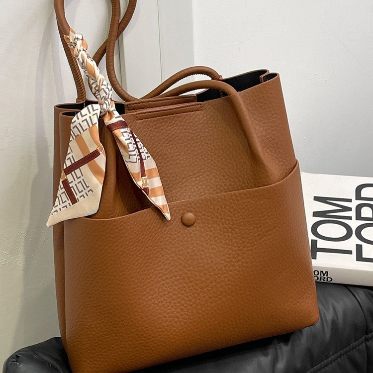 Beautiful Women's Large Capacity Portable Commuter Bags