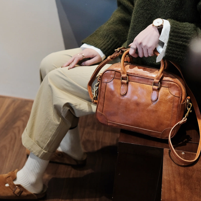 Women's Genuine Leather Retro Fashion Commuter Cowhide Women's Shoulder Bag
