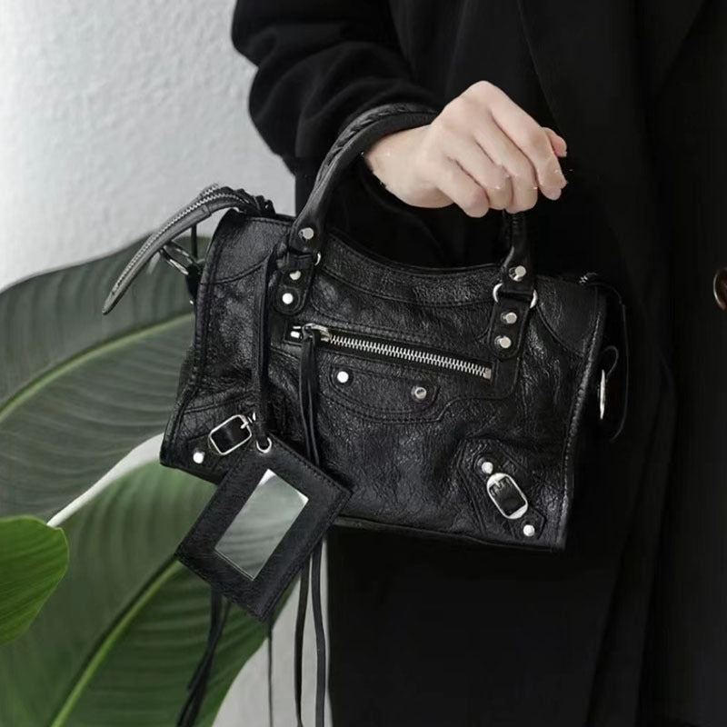 Women's Motorcycle Cool Hot Retro Rivet Oil Women's Handbag