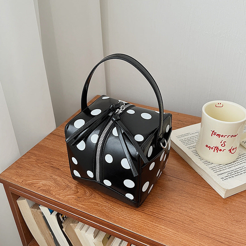 Women's Dot Top Handled Toast Spring Three-dimensional Western Women's Shoulder Bag