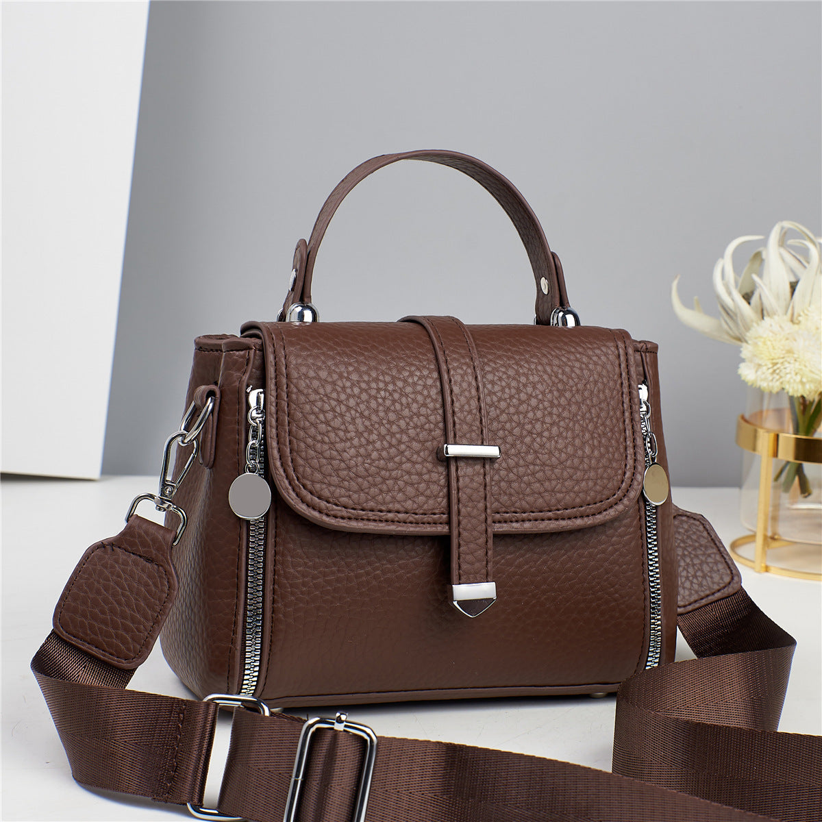 Graceful Cool Women's Portable Fashion Trendy Bags