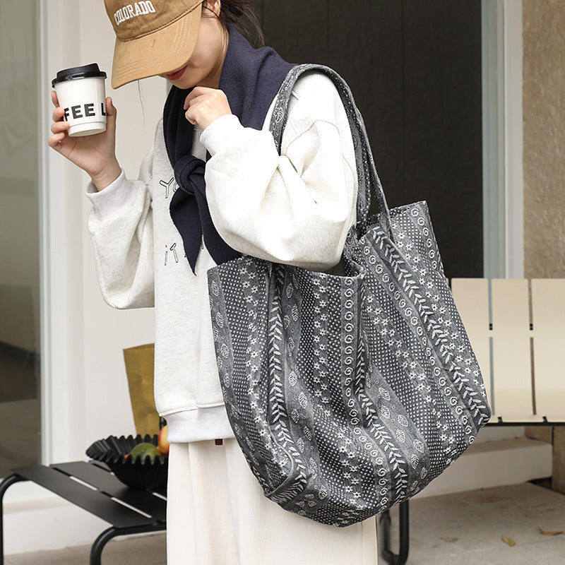 Women's Leisure Artistic Fashion Pattern Contrast Color Embroidered Canvas Women's Shoulder Bag