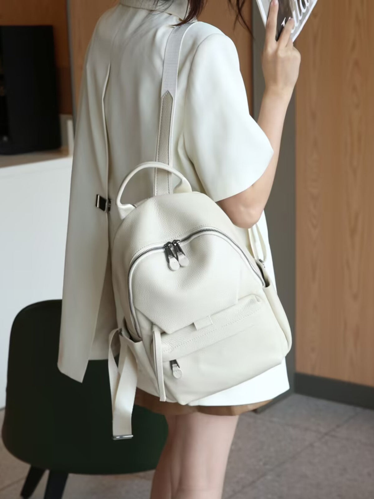 Women's Light Luxury Soft Leather Korean Commuter Women's Backpack