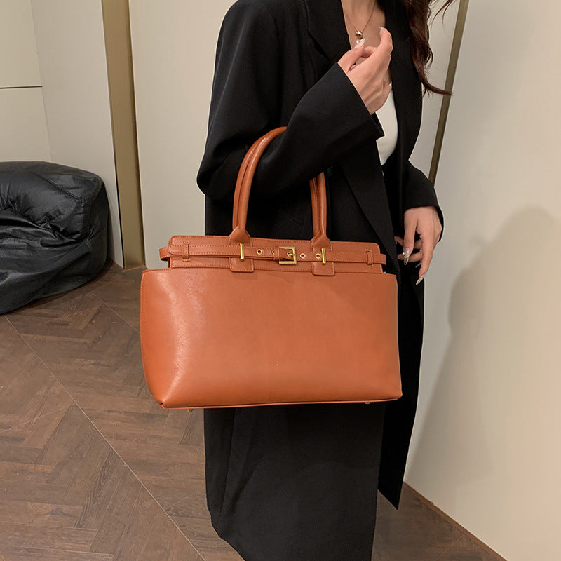Retro Large Capacity Simple Fashion Commuter Tote Bags