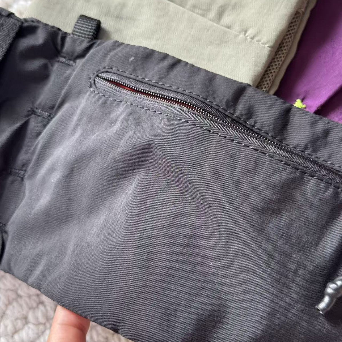 Unique Graceful Style Design Versatile Personality Mobile Phone Bag
