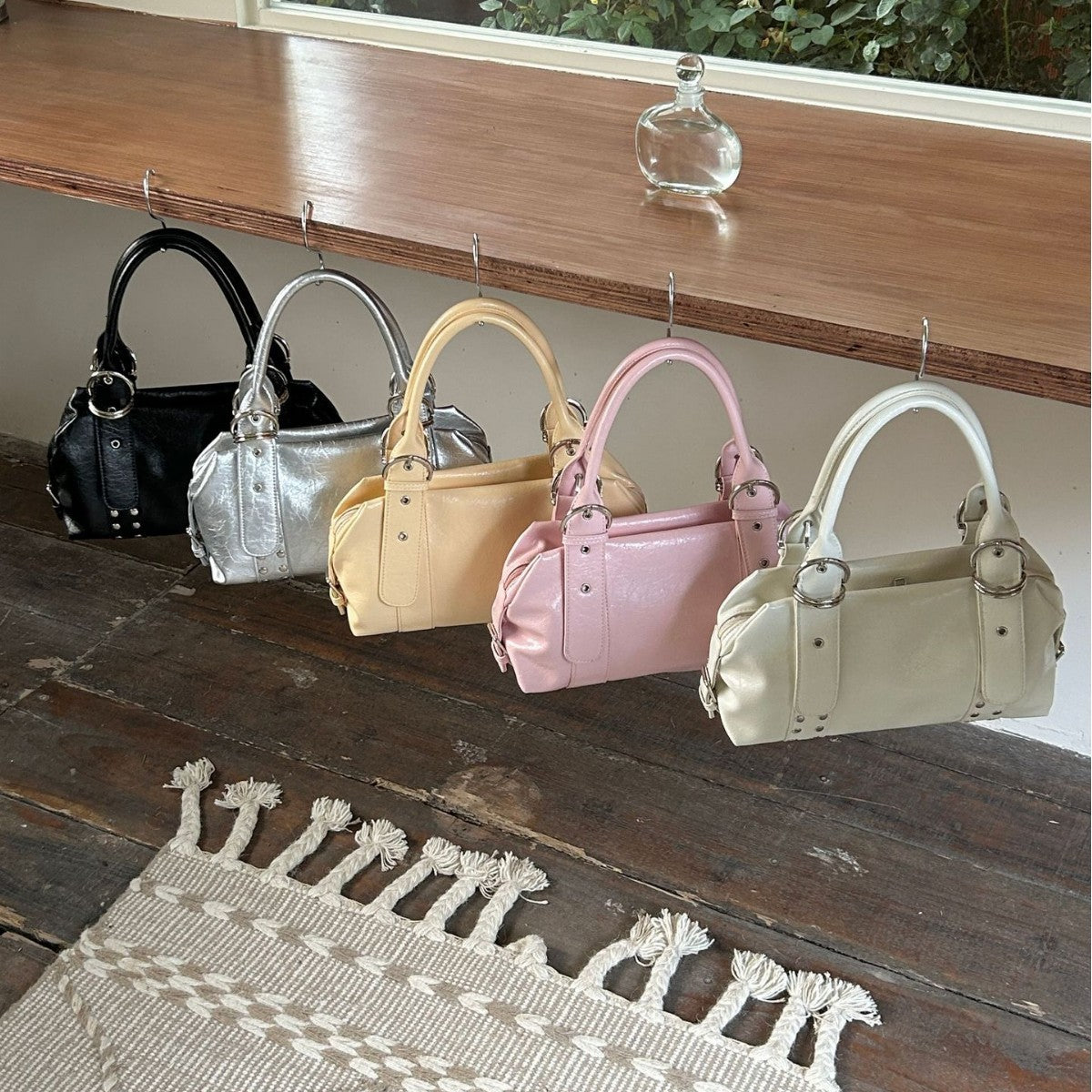 Women's Fashion Rivet Bowling High-grade Retro Women's Handbag