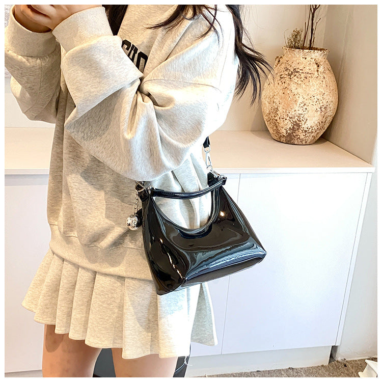 Women's French Minority Retro Textured Patent Leather Wine Women's Shoulder Bag