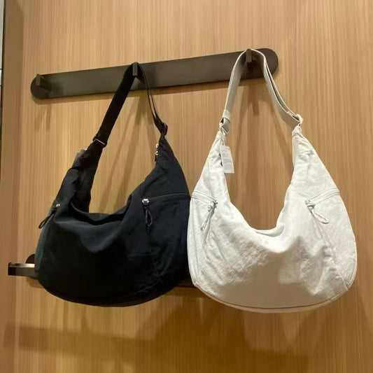 Fashion Glamorous Croissant Simple Stylish Lightweight Women's Shoulder Bag