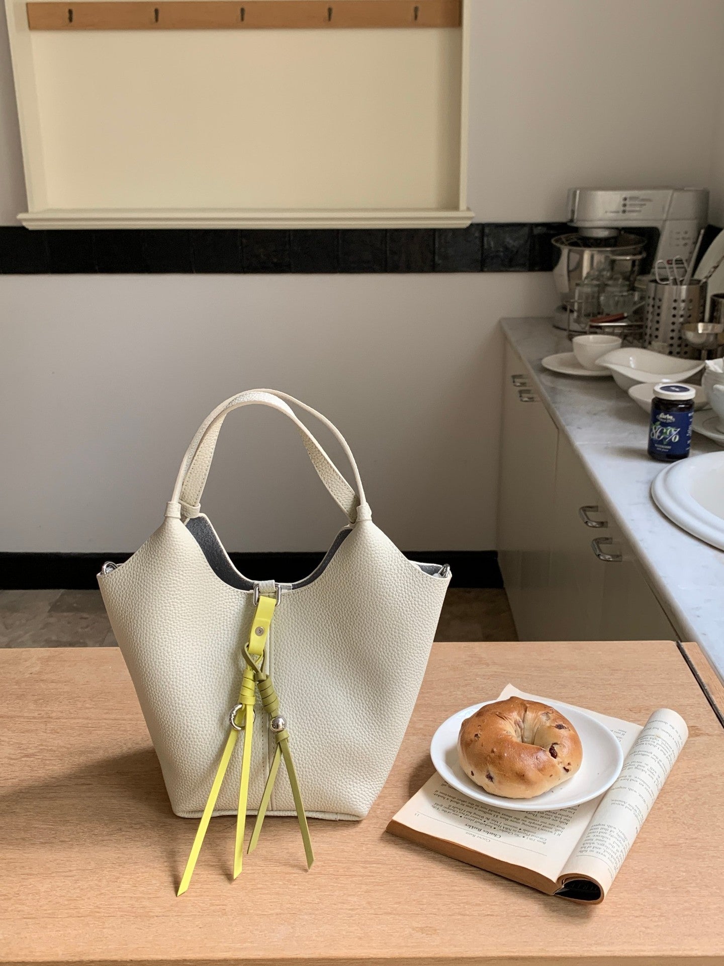 Women's Layer Cowhide Large Capacity Portable Commuter High-grade Fashionable Genuine Leather Bags
