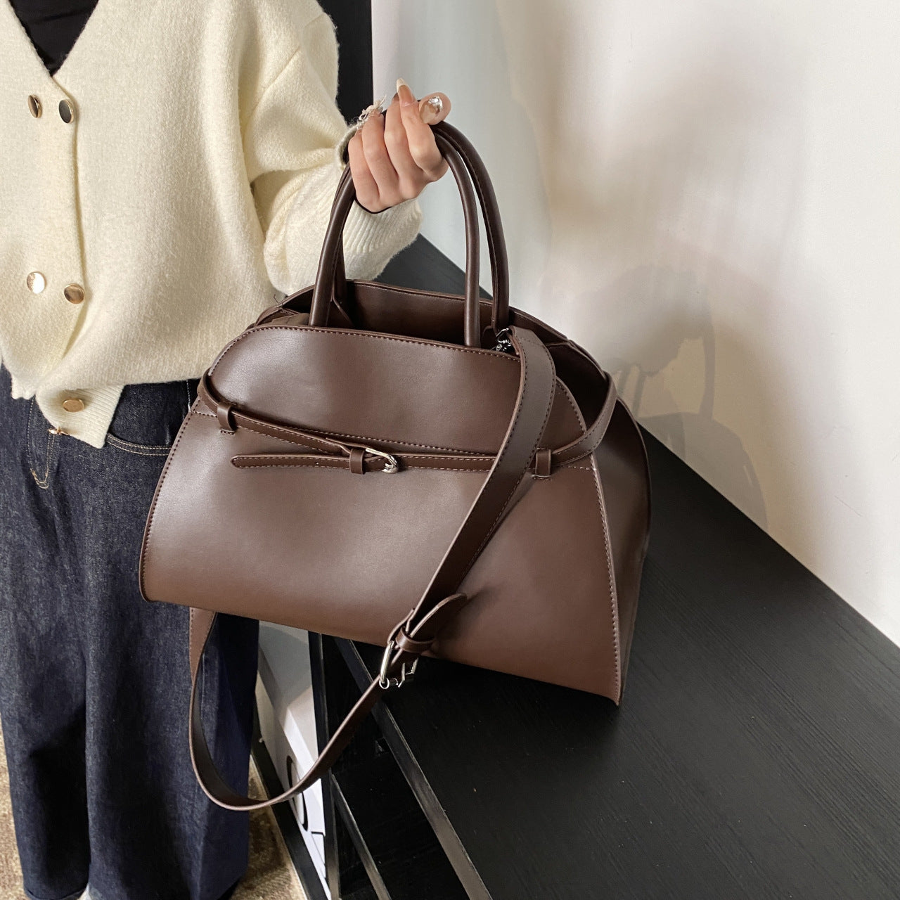 Women's Large Capacity Vintage Loose Fashion Design Tote Bags