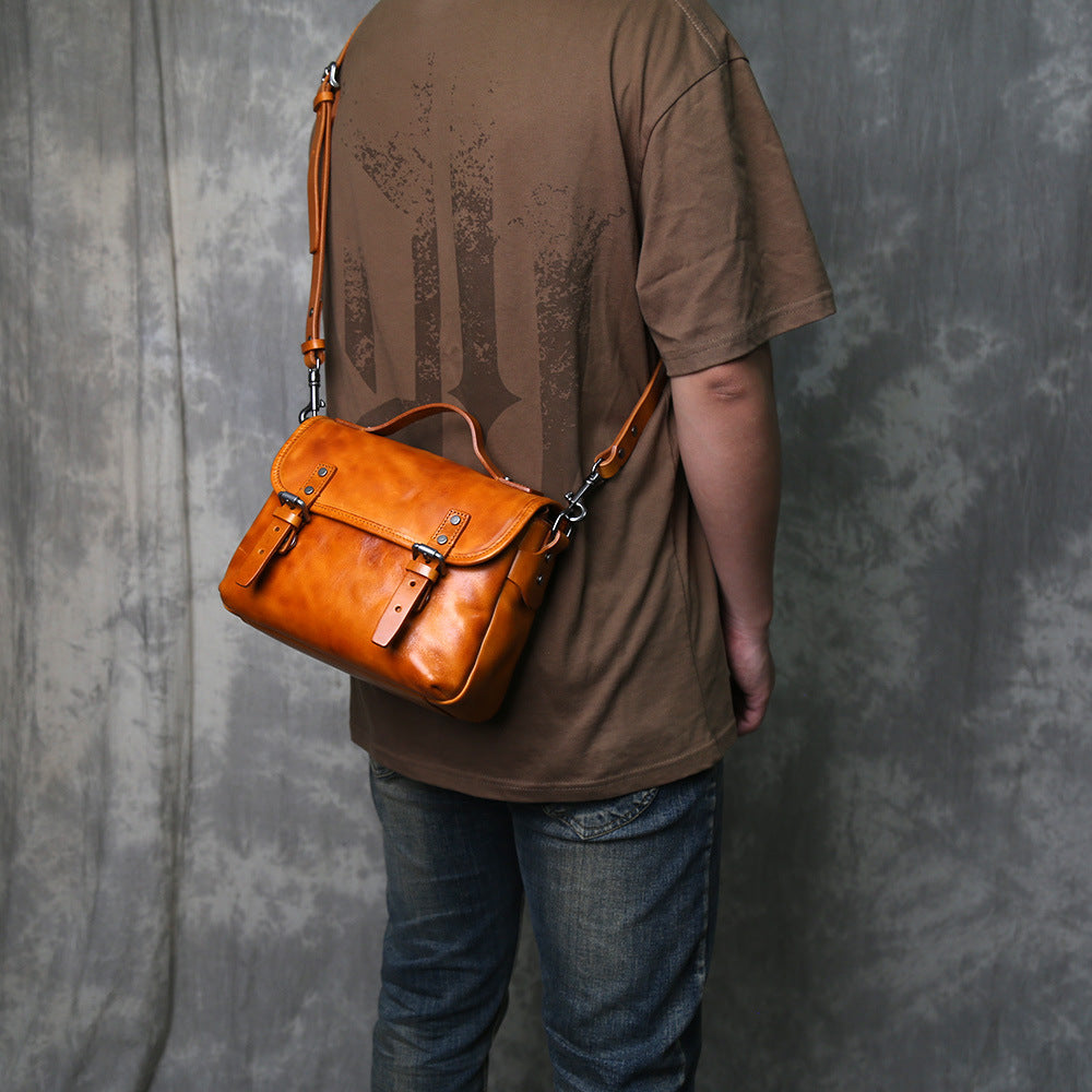 Women's & Men's Genuine Leather Handmade First Layer Cowhide Vegetable Tanned Men's Messenger Bag
