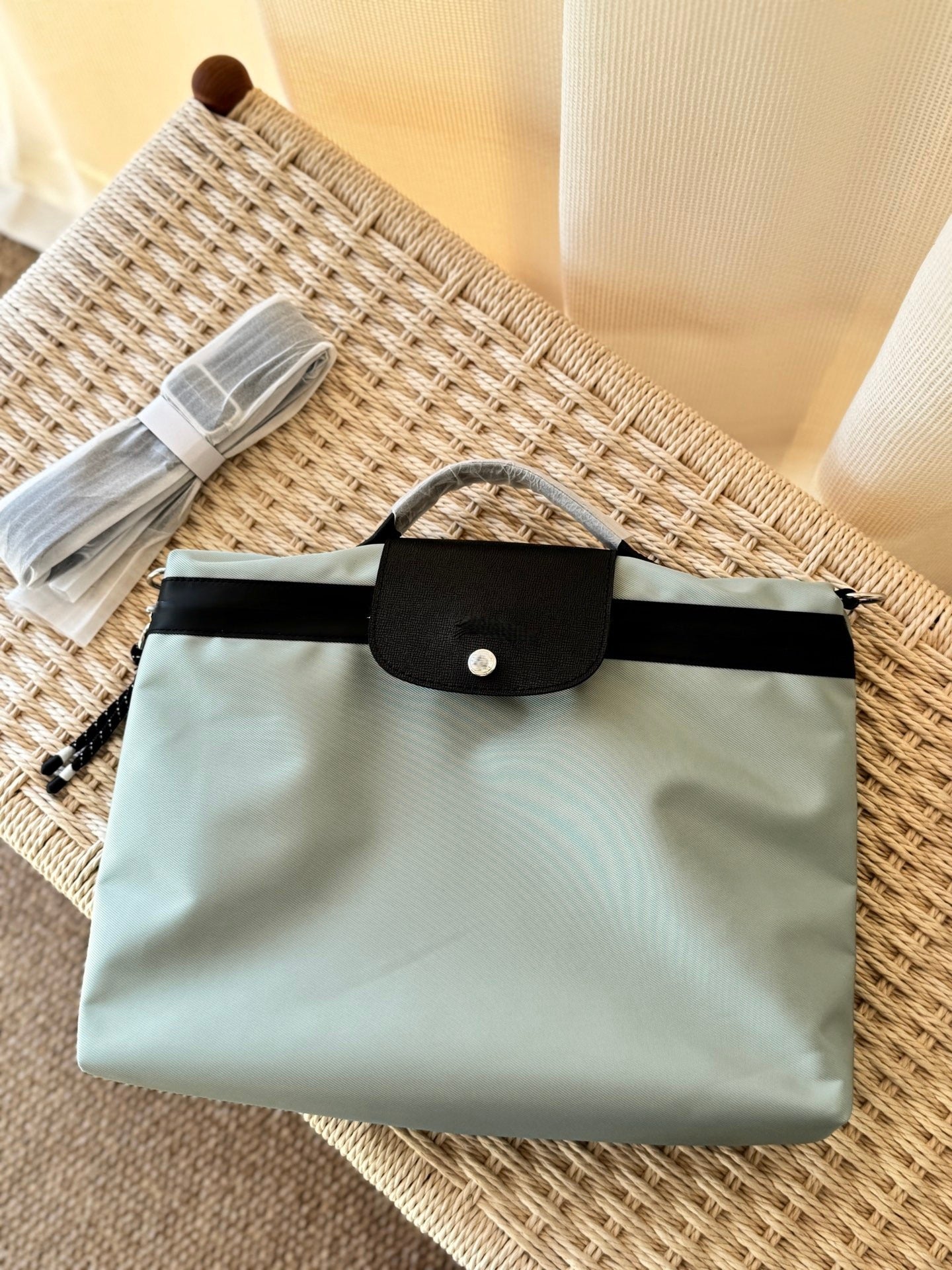 Beautiful Nylon Computer Large Capacity Business Women's Handbag