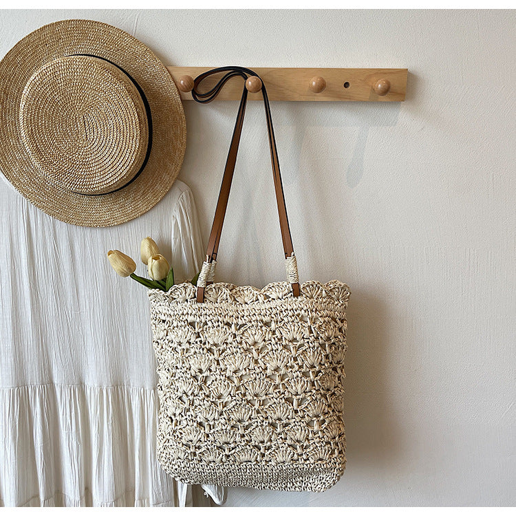 Women's Simple Niche Crocheted Woven Artistic Portable Seaside Women's Shoulder Bag