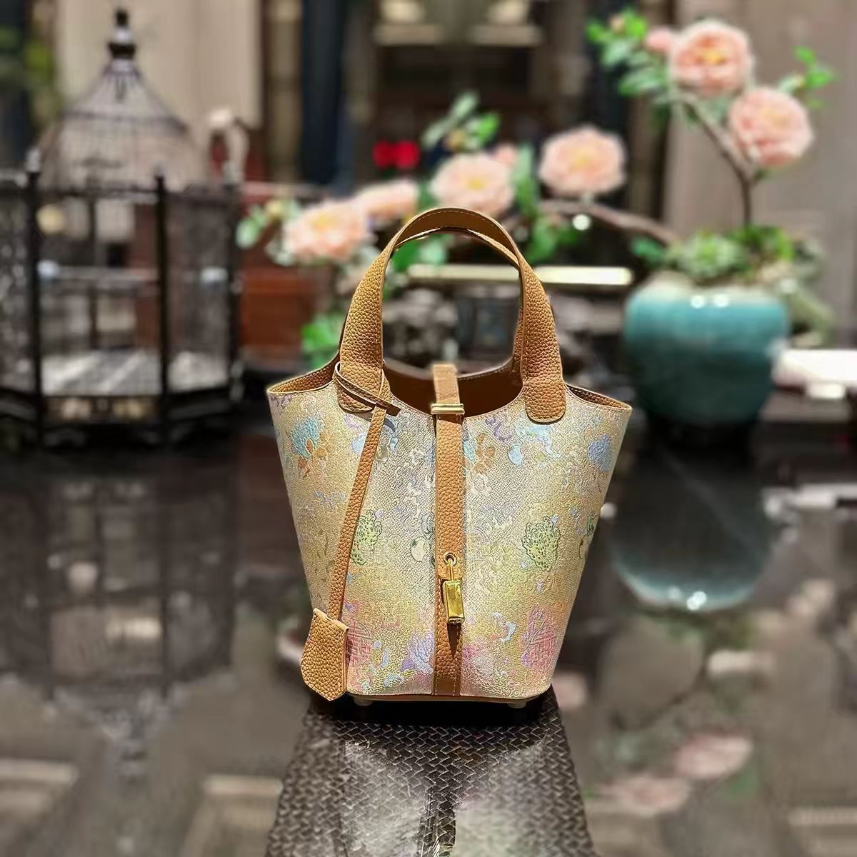 Women's Brocade National Style Chinese Light Luxury High-grade Western Vegetable Women's Handbag