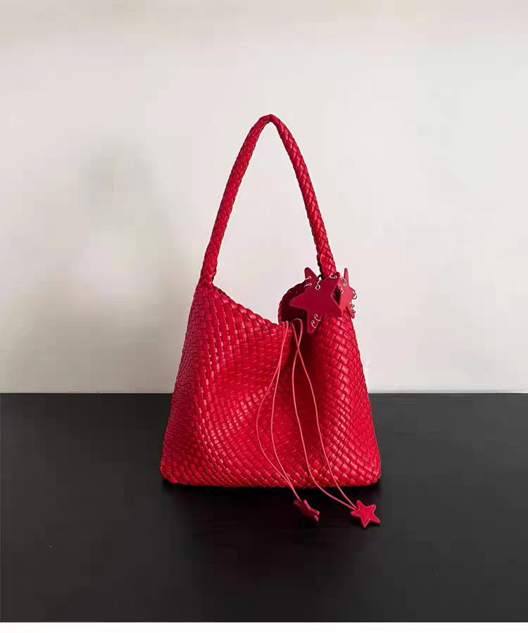 Women's Hand-woven Underarm High-grade Sensitive Hand-held Fashion Bags