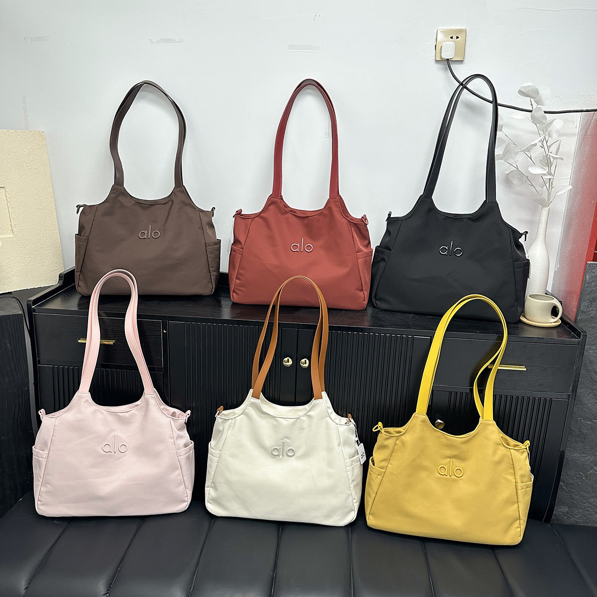 Women's Underarm Commuter Large Capacity Trend Tote Bag