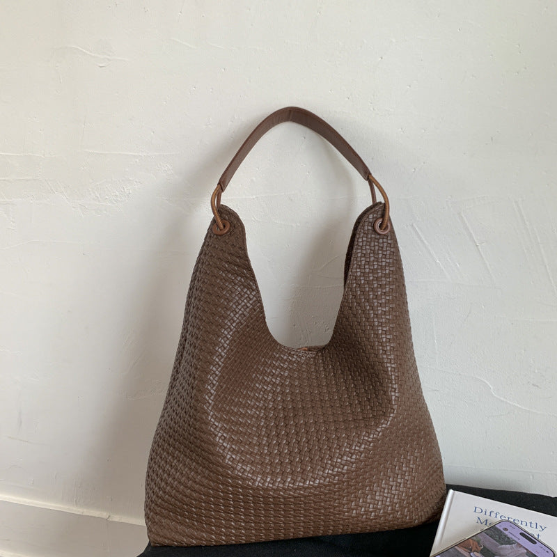 Women's Large Capacity Versatile Commuter Fashion Retro Texture Women's Shoulder Bag