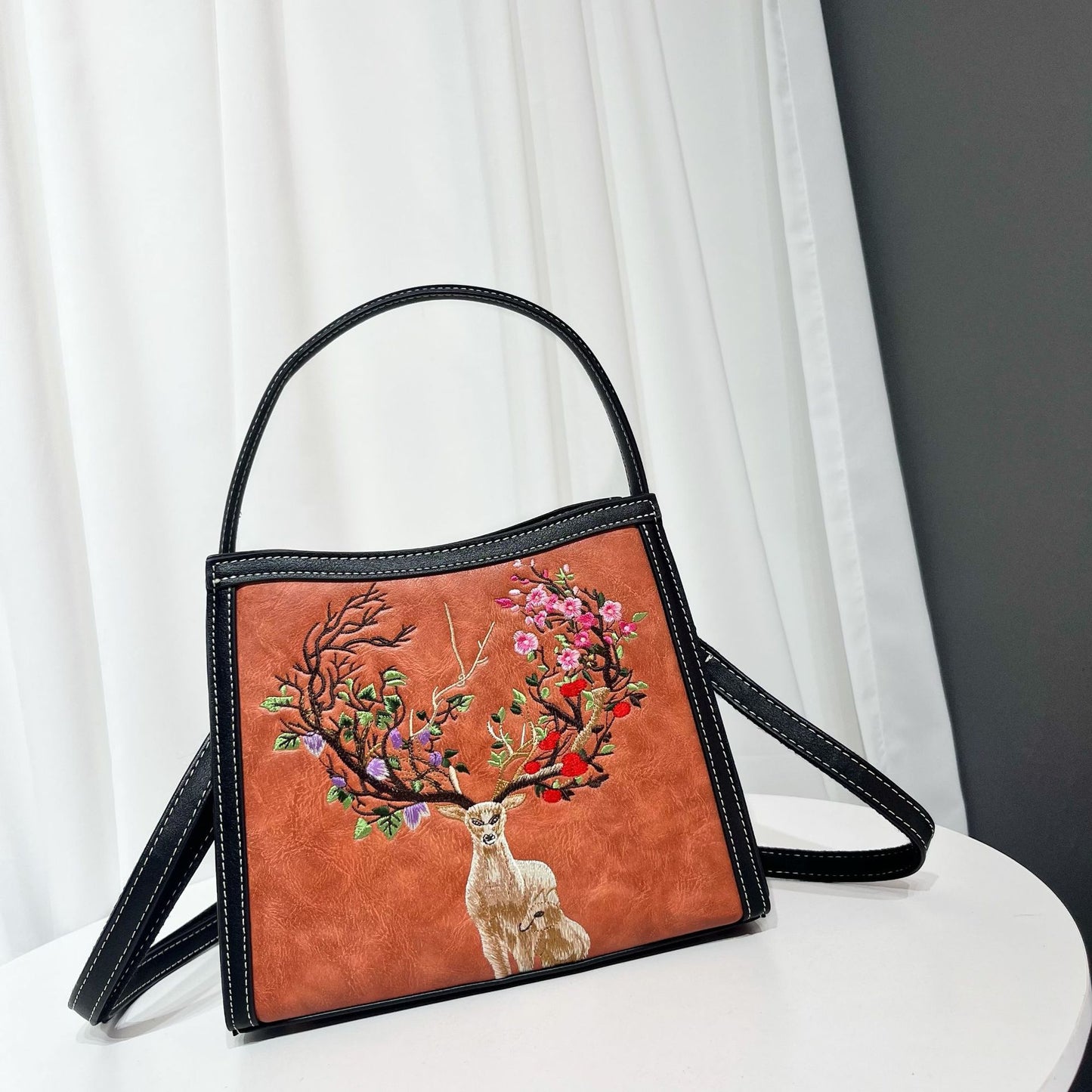 Chinese Style Embroidery Sika Deer Design Women's Handbag