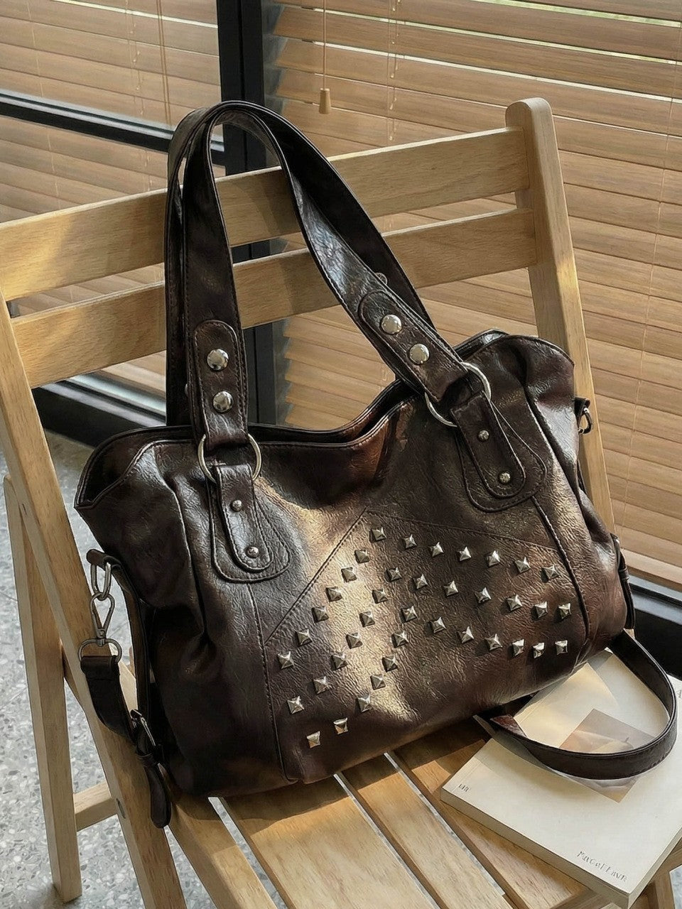 Women's Fashion Studded Large Capacity Totes High-grade Women's Shoulder Bag