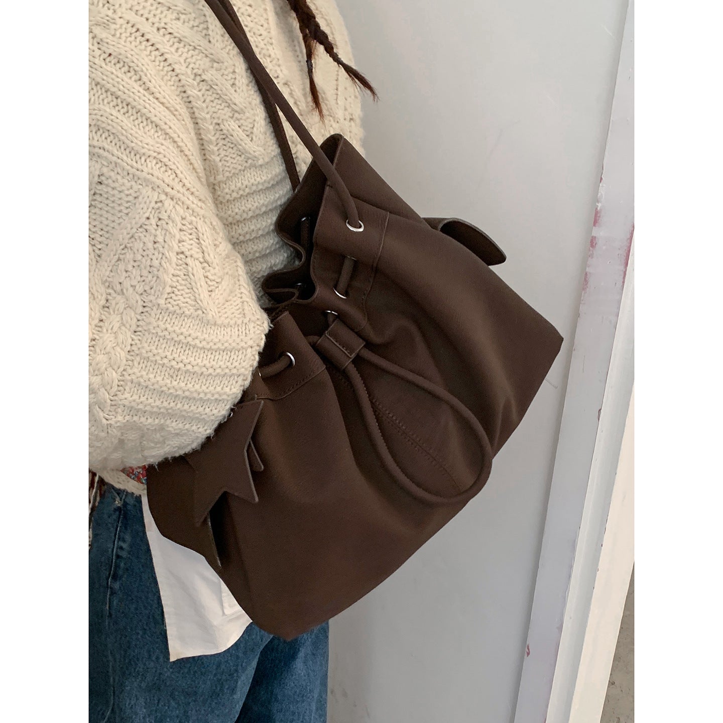 Attractive Women's Korean Underarm Simple Commuter Tote Bag