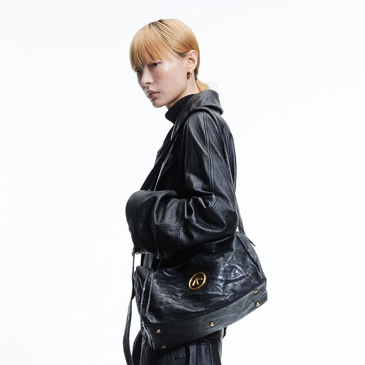 Women's & Men's Le Arrow Black Stone Pleated Large Capacity Soft Bags
