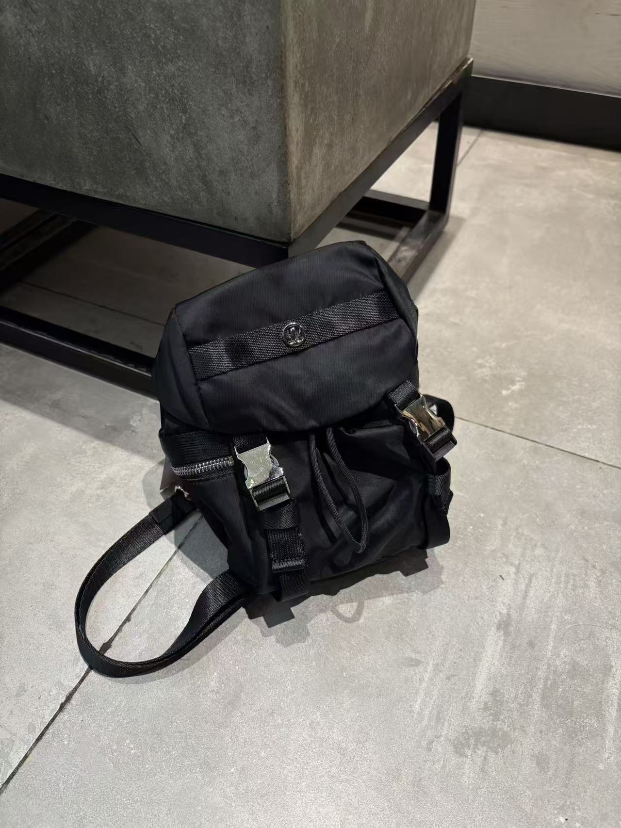 Versatile Cool Beautiful Pretty Women's College Leisure Backpack